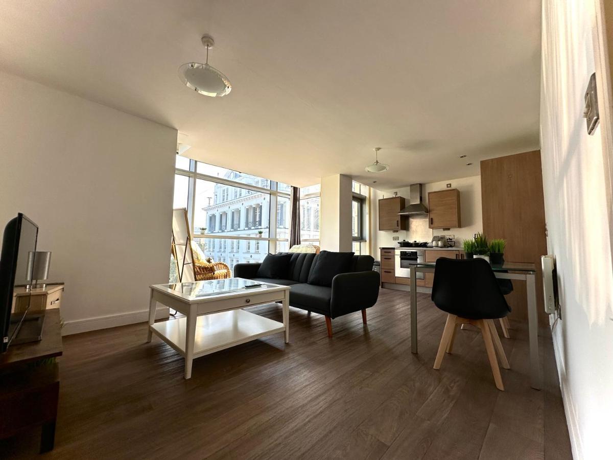 Birmingham Prime Location Stunning Apartment Floor-To-Ceiling Windows Exteriér fotografie